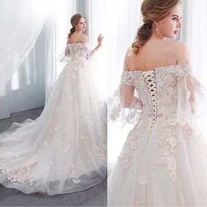 Brand new plus size wedding dress